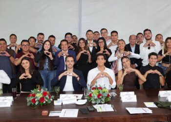 Reconoce gobierno de Puebla a atletas y refrenda al deporte como política de estado