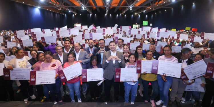 Mujeres impulsan transformación comunitaria y fortalecen servicios de salud en Puebla: Alejandro Armenta