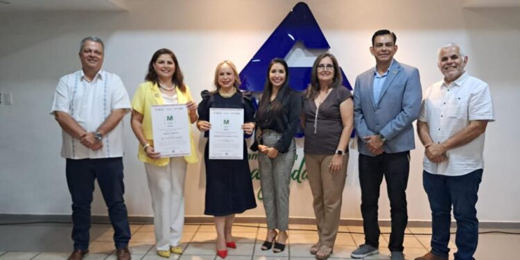 Impulsa Sectur Sinaloa la competitividad turística con la entrega del Distintivo M a empresas de Los Mochis