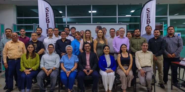 SEBIDES fortalece la estrategia de ahorro de energía en instituciones públicas