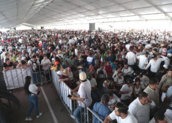 Más de 50 mil sinaloenses recibieron con entusiasmo y cariño a la presidenta Claudia Sheinbaum