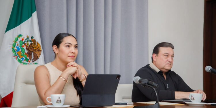 Indira Vizcaíno participa en la instalación del Comité Nacional de Emergencias y en el Simulacro por el S-19