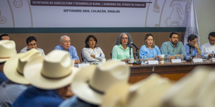Gobernadora Graciela Domínguez y secretaria de Agricultura Columba López abren diálogo con el sector ganadero sinaloense