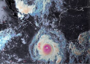 Huracán ‘Polo’ se intensifica nuevamente a categoría 5; UEPC Colima mantiene vigilancia permanente y el despliegue de acciones operativas preventivas