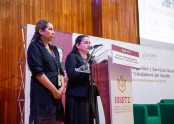 Sensibiliza ISSSTE a profesionales de la salud sobre demencia y recibe reconocimiento para la CMF “Coyoacán”