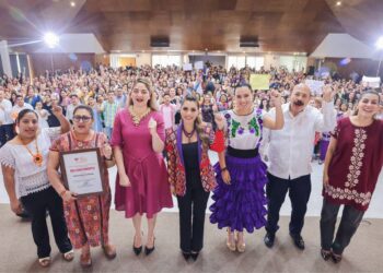 Reconoce Evelyn Salgado a mujeres de pueblos indígenas por preservar su cultura y defender los derechos de las mujeres, niñas y adolescentes