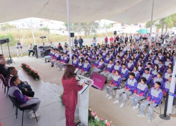 Inaugura Lorena Cuéllar nuevo plantel del CEBES 19 en Huamantla