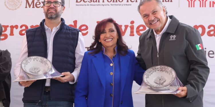 Entregan gobierno de Tlaxcala e INFONAVIT viviendas del programa “Vivienda para el bienestar”