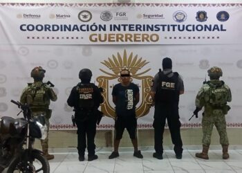 Detienen a una persona y recuperan motocicleta con reporte de robo en Chilpancingo