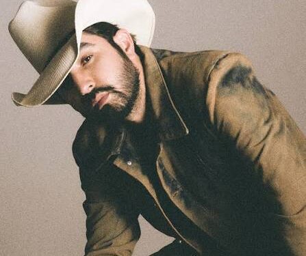Joss Favela compite por el Latin Grammy y habla de su sueño de trabajar con Marc Anthony