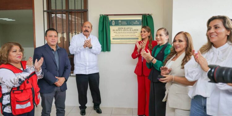 Evelyn Salgado y Ricardo Salinas inauguran el nuevo Centro Integral de Justicia en Taxco