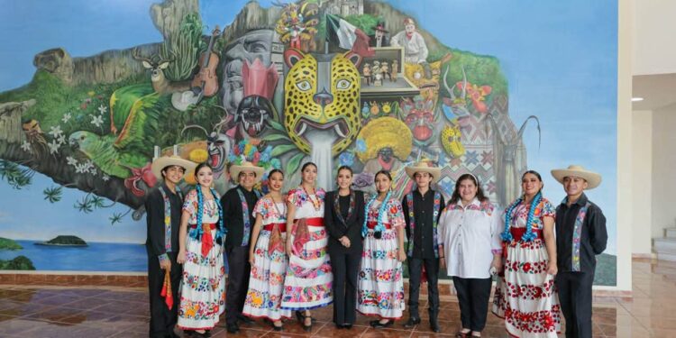 Evelyn Salgado llama a honrar la historia de Guerrero con trabajo en territorio y compromiso con el pueblo