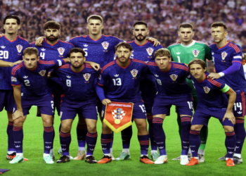 UEFA multa a Croacia por comportamiento racista de sus aficionados ante España