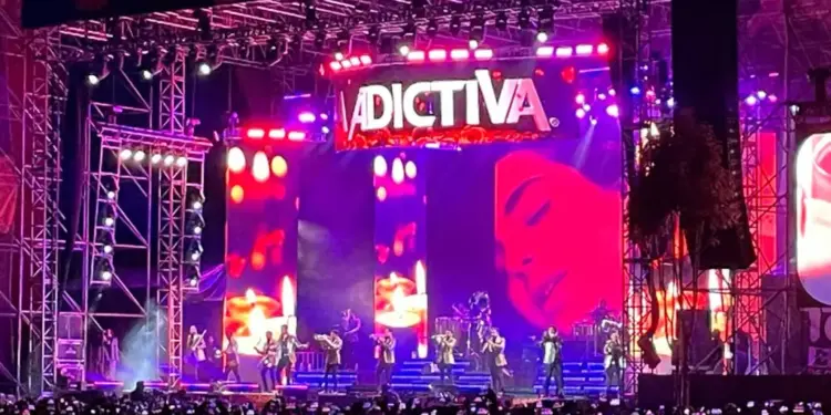 La Adictiva conquista al público de Toluca con sus grandes éxitos