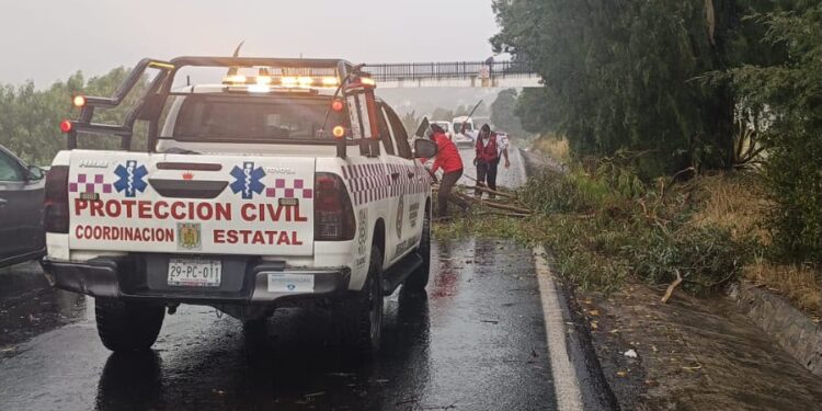 CEPC atiende afectaciones por fuertes lluvias en Tlaxcala