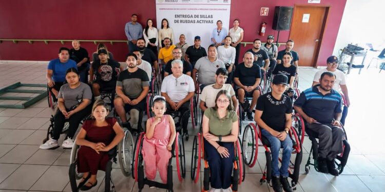 DIF Sinaloa entrega 31 sillas de ruedas activas para fortalecer la autonomía y la inclusión de personas con discapacidad de 10 municipios del Estado