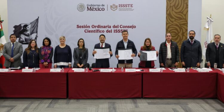 En el ISSSTE fortalecemos la investigación científica: Martí Batres