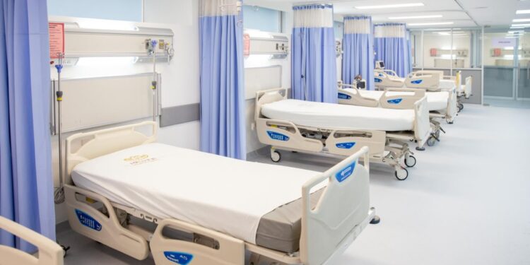 Concluye renovación de sala de urgencias del Hospital General de Tacuba del ISSSTE: Martí Batres
