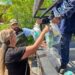 Lleva SEBIDES ayuda humanitaria a familias afectadas por las mareas altas en Las Aguamitas y Cospita
