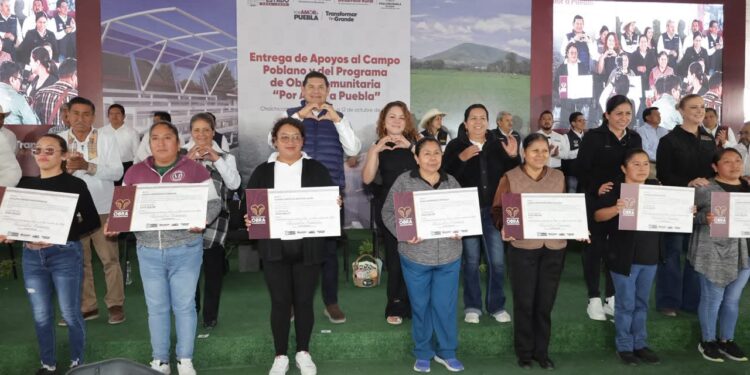 Proyectos de obra comunitaria contribuyen al crecimiento económico con liderazgo de mujeres