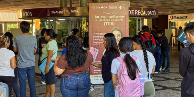SEBIDES proyecta activar más de 10 mil tarjetas inteligentes de identidad  estudiantil en octubre; hay 50 mil disponibles para noviembre