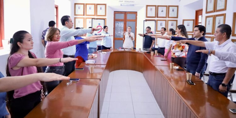 Reinstalan grupo municipal para reforzar la prevención del embarazo adolescente en Colima