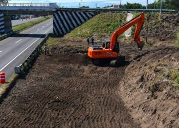 Gobierno de Indira Vizcaíno inicia construcción de infraestructura vial en el entronque Alcaraces, en Cuauhtémoc
