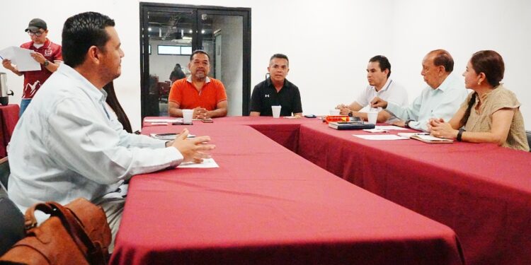 Jurado unifica criterios para el Premio a Cronista Deportivo Colimense; elección será este jueves