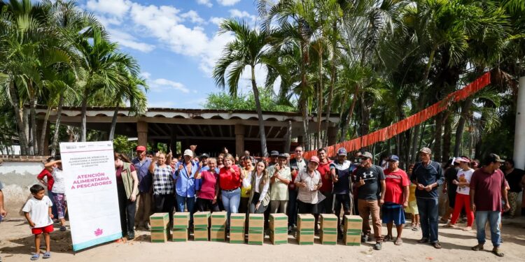 DIF Sinaloa entrega más de 16 mil canastas alimentarias a pescadores en lo que va del 2026